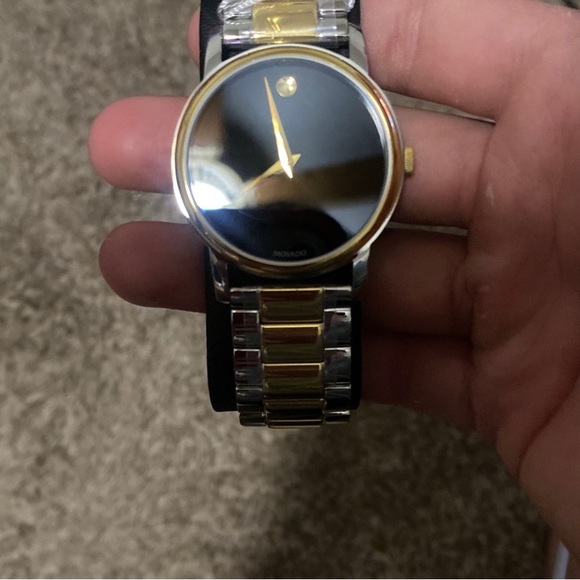 Movado Movado Classic Museum Gents. SS Case & Ionic GP Steel Bracelet. - Picture 5 of 6